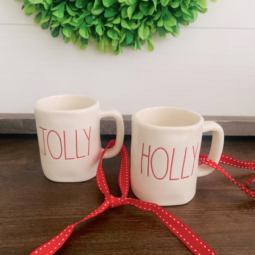 Rae Dunn 2018 HOLLY JOLLY mini ceramic mugs 
New! 
2018 
HOLLY & JOLLY